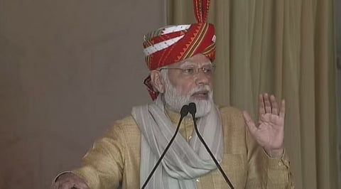 आदिवासी समाजाचा विकास माझ्‍यासाठी व्‍यक्‍तिगत भावनांचा विषय : पंतप्रधान नरेंद्र मोदी