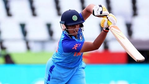 Women’s T20 WC : भारतीय महिलांचा ६ विकेट राखून  विजय