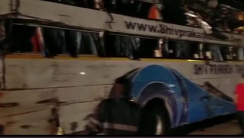 Yamuna Expressway Accident 