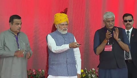 Delhi-Mumbai Expressway : पंतप्रधानांच्या हस्ते दिल्ली-मुंबई एक्सप्रेस-वेच्या पहिल्या टप्प्याचे उद्घाटन