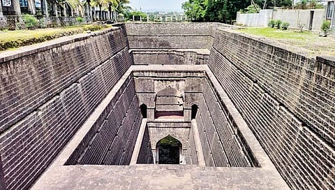 नकट्या रावळ्याची विहीर स्थापत्यकलेचा अद्भूत नमुना