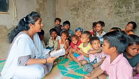 ठाणे : ‘भाविका’ घडवतेय वीट भट्टी कामगारांच्या मुलांचे भवितव्‍य