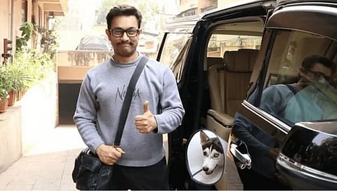Aamir Khan :   आमिर खानचा नवा लूक पाहिलात का? झोया अख्तरच्या ऑफिसबाहेरील फोटो व्हायरल
