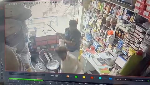 नाशिक : पैसे घेण्या देण्यावरुन वाद; अंबडला दुकानदारावर तलवारीने हल्ला
