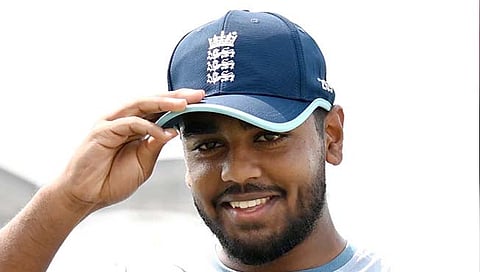 England ODI :  वन-डे क्रिकेटमध्‍ये ‘या’ खेळाडूने पदार्पणातच रचला इतिहास