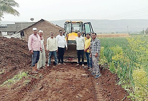 संगमनेर : दहा वर्षांनंतर रस्त्याचा प्रश्न लागला मार्गी; शेतकर्‍यांमध्ये समाधान
