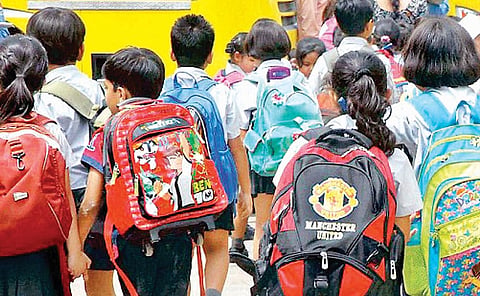 कामशेत : शिक्षक संपावर गेले; विद्यार्थ्यांचे नुकसान ? त्वरित तोडगा काढण्याची मागणी