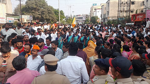 चिंचवड पोटनिवडणुक: भाजपच्या कार्यकर्त्यांनी सुरु केला एकच जल्लोष
