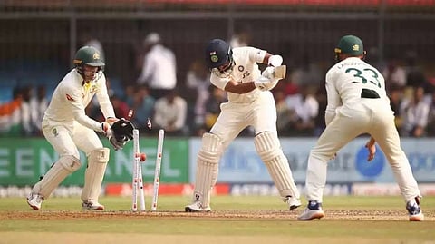 Team India : टीम इंडियाच्या नावावर लाजिरवाण्या विक्रमाची नोंद, 109 वर ऑलआऊट होताच…
