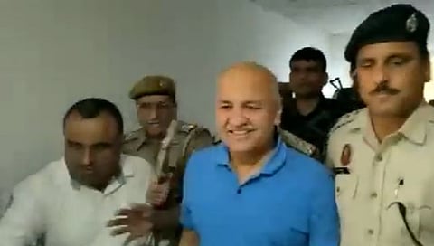 Manish Sisodia : मनीष सिसोदिया यांना न्यायालयासमोर हजर करण्यात आले…live Updates…
