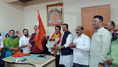 प्रशांत पुसाळकर उद्धव ठाकरे गटात  