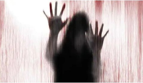 Mumbai Crime : मुंबई हादरली! अल्पवयीन मुलीवर चालत्या टॅक्सीत बलात्कार