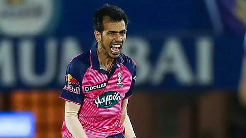 Yuzvendra Chahal : 4 षटकात 50 धावा देऊनही युझवेंद्र चहलने रचला इतिहास!