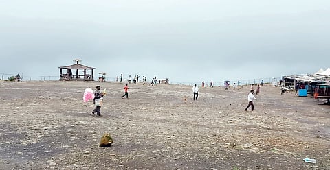 लोणावळ्यातील टायगर पॉईंट येथील 8 टपर्‍यांवर कारवाई