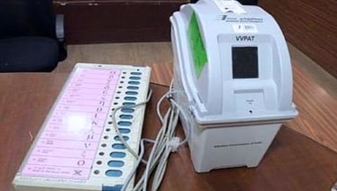 ईव्हीएम ठेवलेल्या गोदामाचे सीसीटीव्ही बंद; शरद पवारांच्या पक्षाकडून आरोप