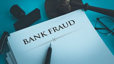 सांगली : सोरडीमध्ये बनावट सोने तारण ठेऊन बँकेला २५ लाखांना फसवले