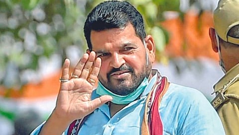 Brij Bhushan Singh : बृजभूषण सिंग यांच्याविरोधात अवैध उत्खनन केल्याचा गंभीर आरोप; चौकशीसाठी राष्ट्रीय हरित लवादाकडून समितीची स्थापना