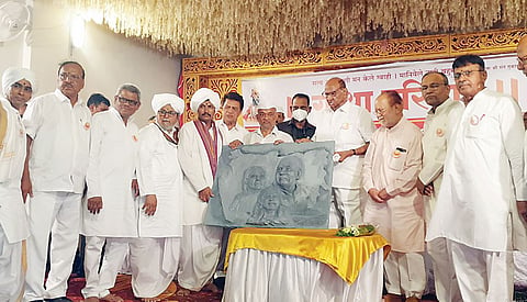 धर्माच्या नावाखाली फसवणूक करणार्‍यांचा मुखवटा सर्वांसमोर आणा : माजी केंद्रीय कृषिमंत्री शरद पवार
