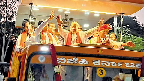 भ्रष्ट काँग्रेसला दूरच ठेवा : अमित शहा