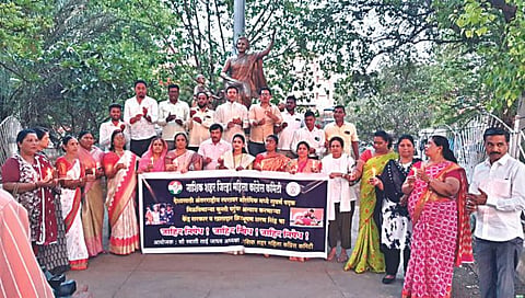 नाशिक : कुस्तीपटूंच्या समर्थनार्थ महिला काँग्रेस रस्त्यावर