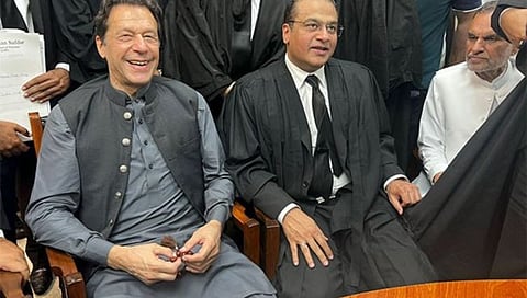 Imran Khan Arrest : इम्रान खान कडेकोट बंदोबस्तात इस्लामाबाद हायकोर्टात दाखल