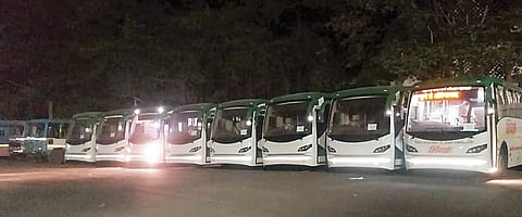 एसटीच्या पुणे मुख्यालयात 10 नव्या ई-शिवाई बस दाखल