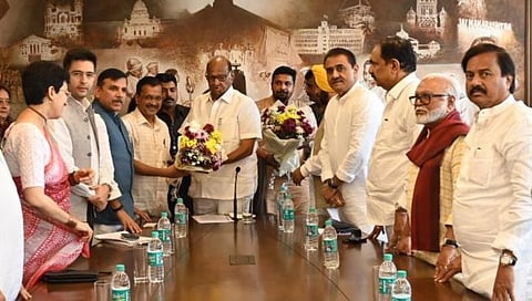 राष्‍ट्रवादीचा ‘आप’ला पाठिंबा, आमची लढाई लोकशाही वाचवण्यासाठी : शरद पवार