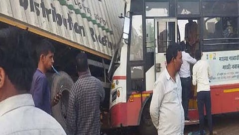 सिंदखेडराजा भीषण अपघात  