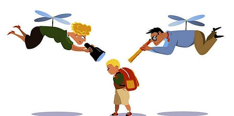 Global day of parents 2023 : तुम्ही ‘हेलिकॉप्टर’ पालक आहात का? जाणून घ्या त्‍याचे तोटे