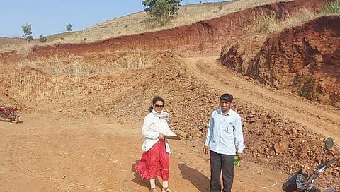 विनापरवाना मुरूम उत्‍खनन  