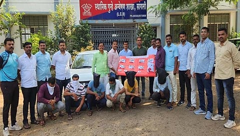 पोलिसांचे कोंबिंग ऑपरेशन  