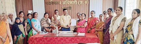 नगर : पाण्यासाठी महिला आक्रमक ; गटविकास अधिकार्‍यांना साकडे