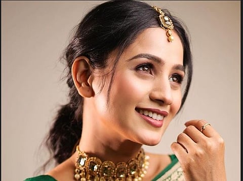 Divya Pugaonkar 