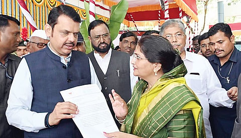 दर्शना पवार मृत्यूच्या चौकशीची मागणी; फडणवीसांना माजी आ. कोल्हेंचे निवेदन