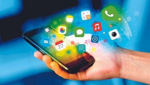 Intelligence Agencies Monitoring Mobile Apps : देशातील संशयास्पद १०० पेक्षा अधिक मोबाईल अ‍ॅप्सवर नजर