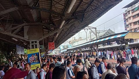 मालगाडीचे इंजिन फेल 