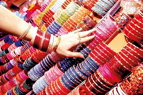 एव्हरग्रीन सौभाग्य लेणं