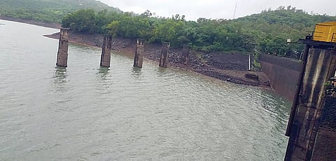 पानशेत धरणात शनिवारी सायंकाळपर्यंत 52 टक्क्यांहून अधिक पाणीसाठा झाला होता.	(छाया : दत्तात्रय नलावडे)
