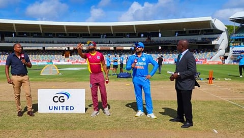 IND vs WI 1st ODI Live : टॉस जिंकत भारताचा गोलंदाजी करण्याचा निर्णय; मुकेश कुमारचे वनडे पदार्पण