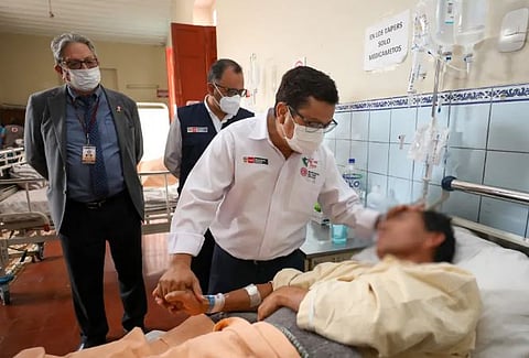 पेरु देशात मागील पाच आठवड्यांमध्‍ये गुइलेन-बॅरे सिंड्रोम (जीबीएस) नावाच्या दुर्मिळ आजाराच्‍या रुग्‍णसंख्‍येत भयावह वाढ झाली आहे.