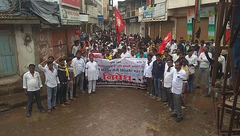 धुळे: पिंपळनेरमध्ये मणिपूर घटनेच्या निषेधार्थ कडकडीत बंद