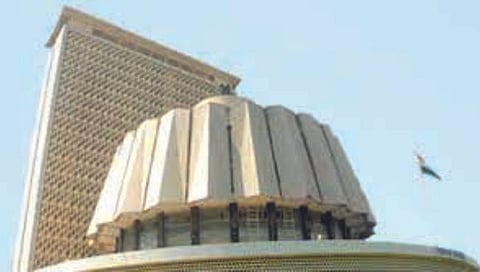 पावसाळी अधिवेशन : ४१ हजार २४३ कोटींच्या पुरवणी मागण्या सादर