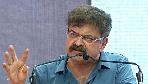 मुख्य प्रतोदपदी शरद पवार यांच्याकडून आव्हाड, अजित पवारांकडून अनिल पाटील