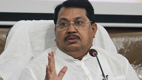 Vijay Vadettiwar : कंपन्यांना धमकावत भाजपने ९५ टक्के हेलिकॉप्टर केली बुक : विजय वडेट्टीवार