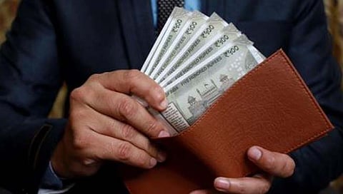 Salary hike in India | देशात यंदा कोणत्या क्षेत्रात किती पगारवाढ?, एंट्री लेव्हल कर्मचार्‍यांची काय स्थिती, वाचा फाउंडिटचा रिपोर्ट