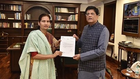 कांद्यावरील निर्यातशुल्काचा फेरविचार करावा : डॉ. भारती पवार