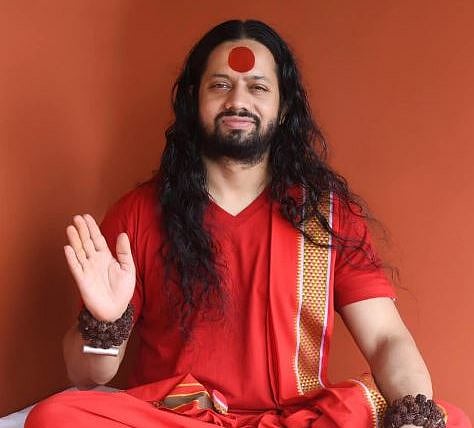 धार्मिक तेढ निर्माण करणारे भाषण केल्याप्रकरणी कालिचरण महाराजांविरुद्ध गुन्हा दाखल