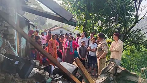 उत्तराखंडातील गाैरीकुंडमध्‍ये दरड कोसळून ३ ठार; २० बेपत्ता