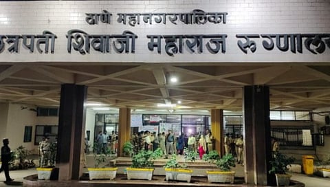 ठाणे : कळवा रुग्णालय मृत्यू प्रकरण; रुग्णालयात जाऊन चौकशी समितीने घेतला आढावा