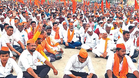नाशिक : चांदवडला हिंदू जनआक्रोश मोर्चात लोटला जनसागर 